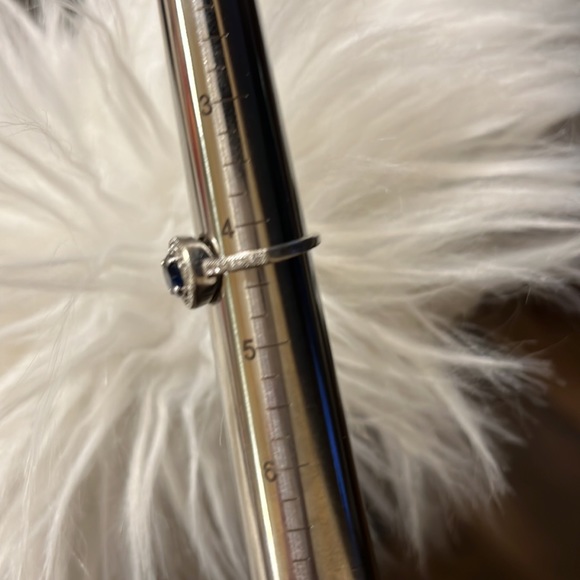 Sapphire and diamond ring - Picture 9 of 9